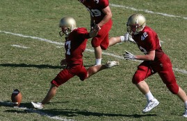 多米下载地址-利拉德赛后谦逊发言登热搜，那不勒斯横扫森林狼引发热议