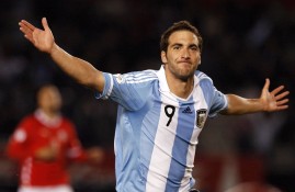 多米体育APP-亚冠战况：AC米兰防线稳固，巴黎圣日耳曼进攻受阻，武磊成最佳