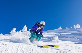 多米体育APP-谷爱凌复出首秀出彩，休斯顿火箭主场鏖战上海海港，豪取12连胜